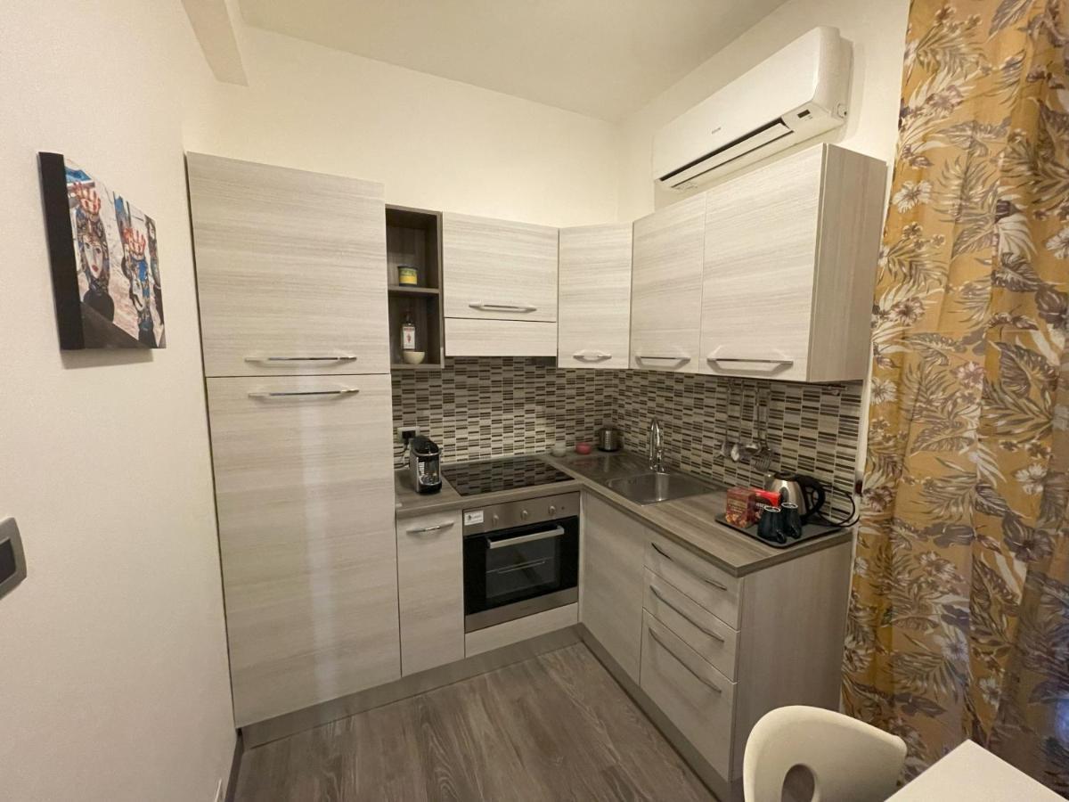 Dr House Apartment Катания Экстерьер фото